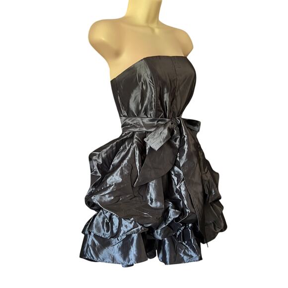 Poetry Clothing Silver Metallic Strapless Tiered Mini Dress with Sash - Picture 2 of 12